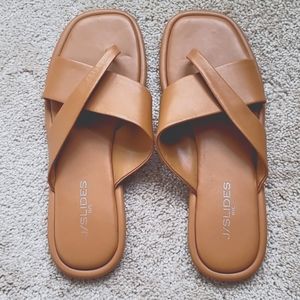 J Slides NYC Tan Leather Yuri, Size 8.5M
